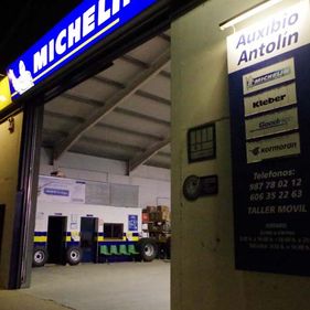 Neumáticos Auxibio Antolín instalaciones 6